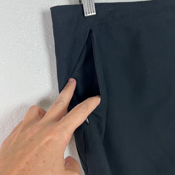 Patagonia Women's Black A-LIne Skort Side Zips Pocket Size 12 - Picture 4 of 12